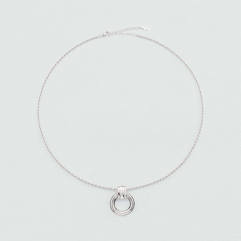 Collier Mi-long 1960 2 Collier Mi-long 1960 – Image 2