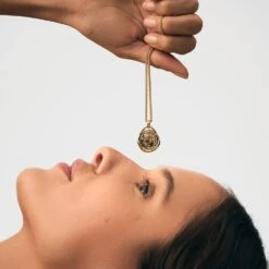 Pendentif VIERGE ZODIAQUE 6 Pendentif VIERGE ZODIAQUE -Agatha Soldes Boutique 02880108 157 TU M1