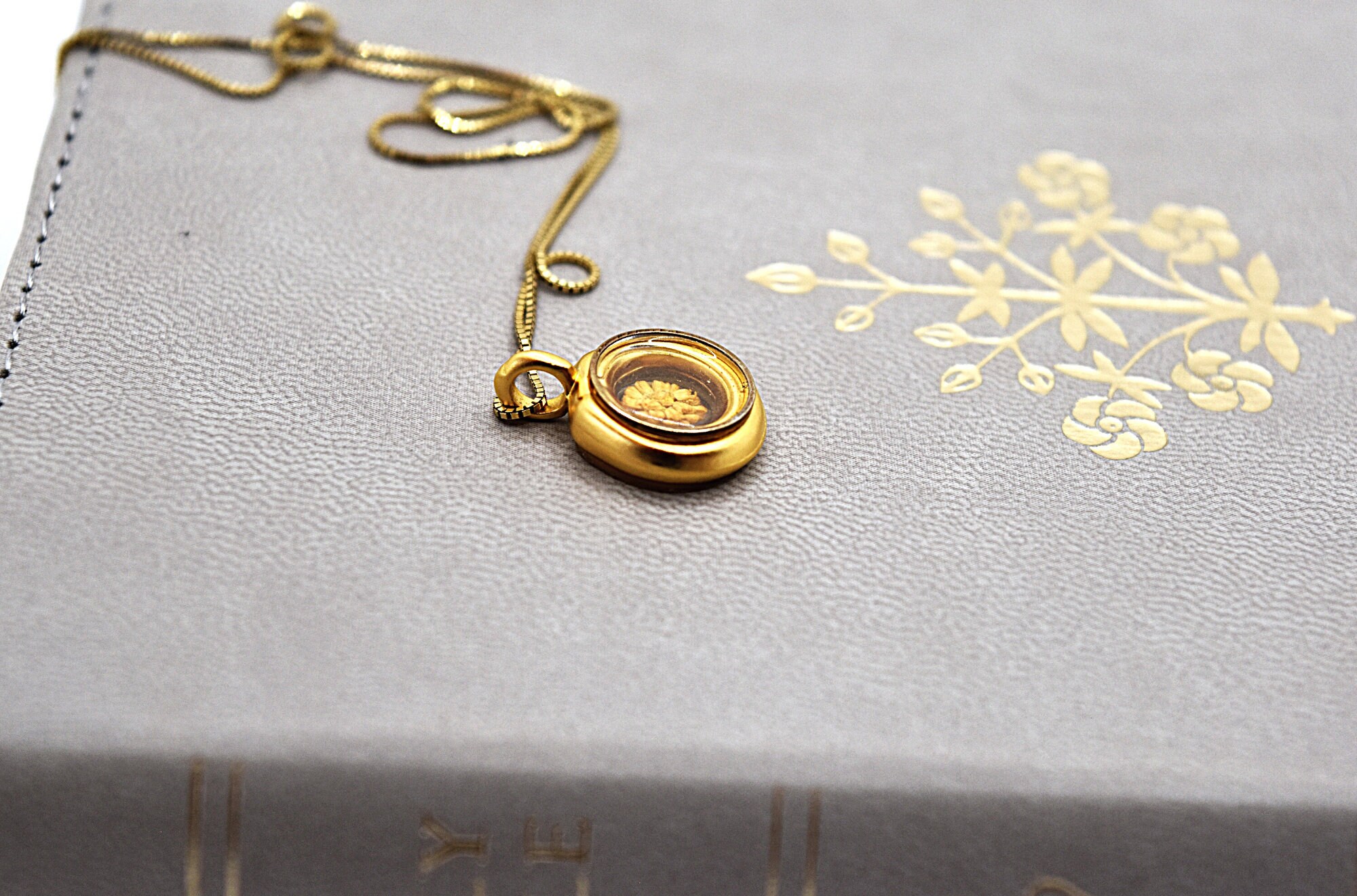 Agatha Soldes Boutique -Agatha Soldes Boutique